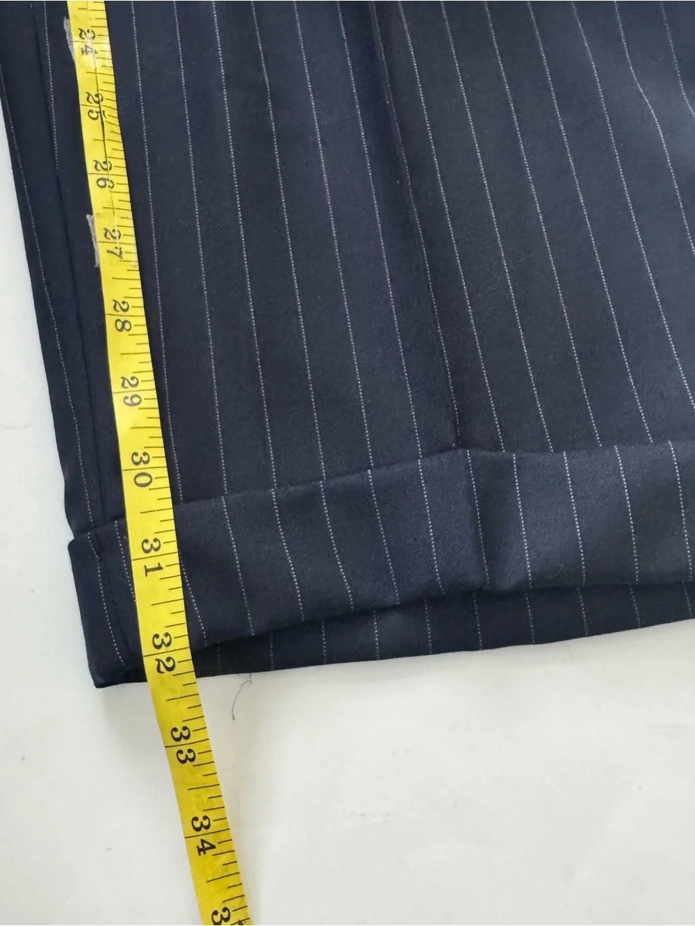 Hart Schaffner Marx 2 pc Suit 44R 40x32 Navy Blue Pinstripe Wool Blazer USA Made